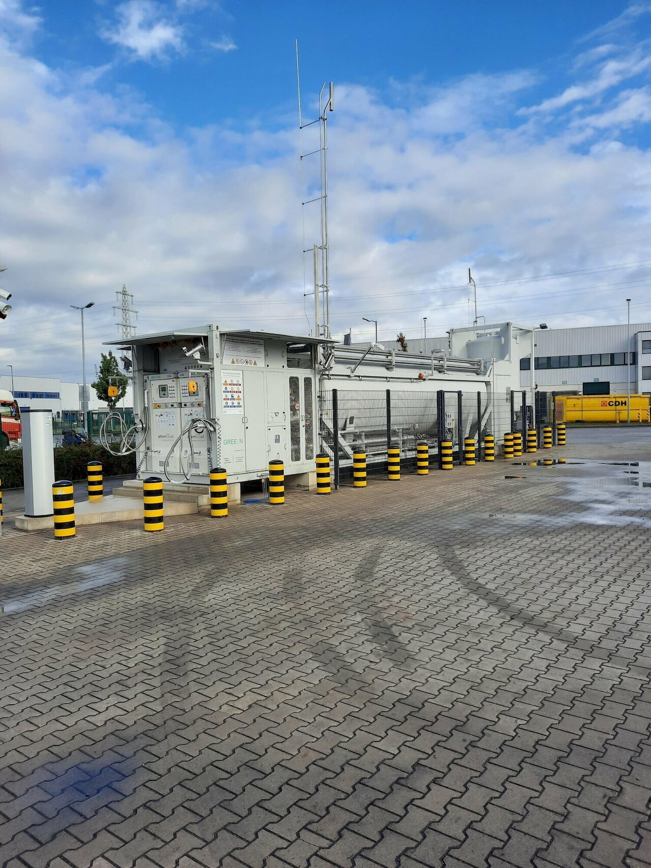 REEFUEL Bio-LNG Tankstelle in Köln Image 1