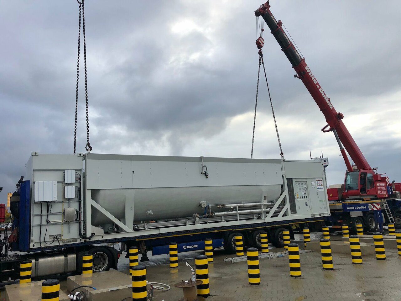 REEFUEL Bio-LNG Tankstelle in Handewitt, bei Flensburg Image 2