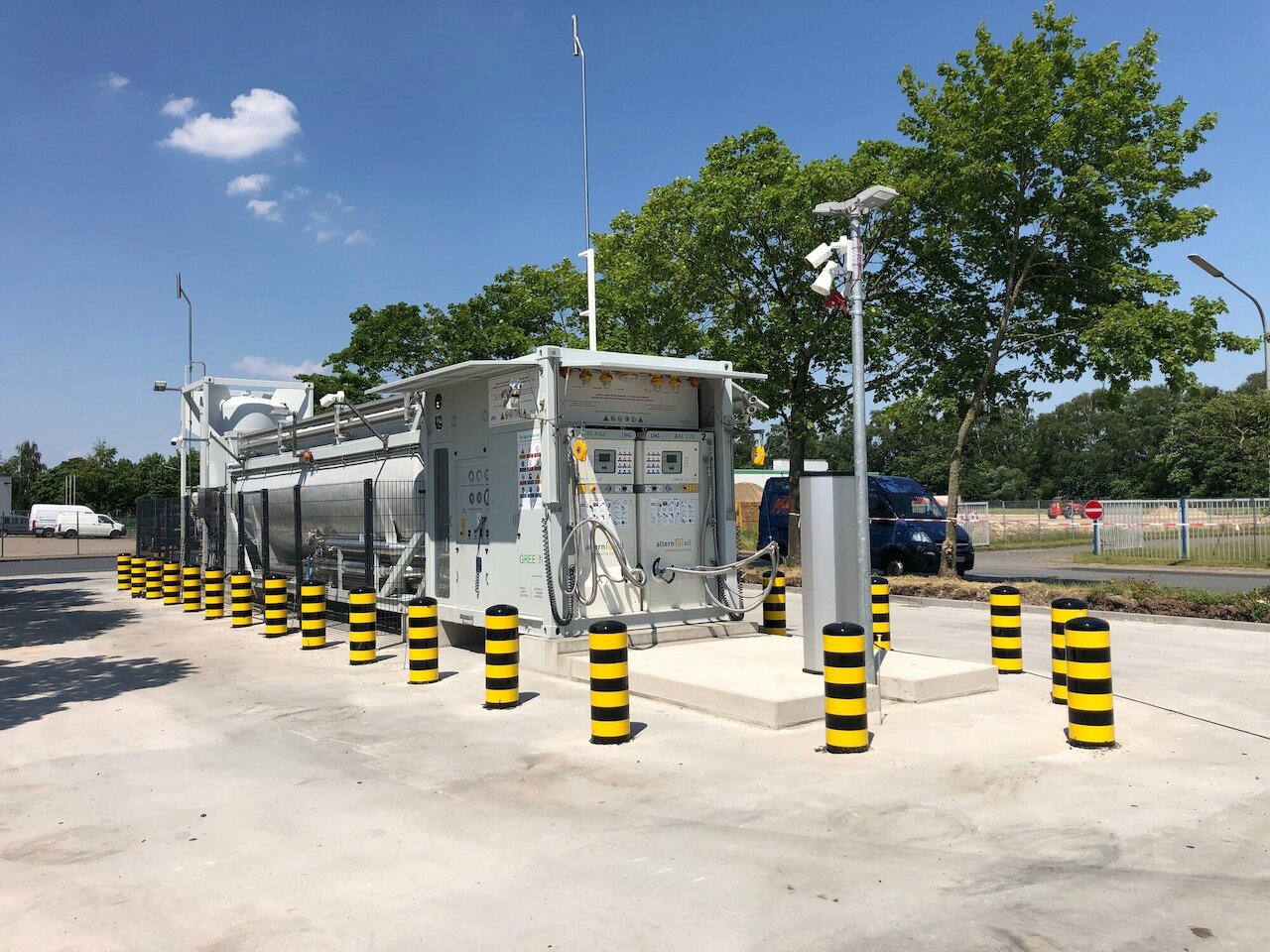GREEEN Energy XS filling station Image 2