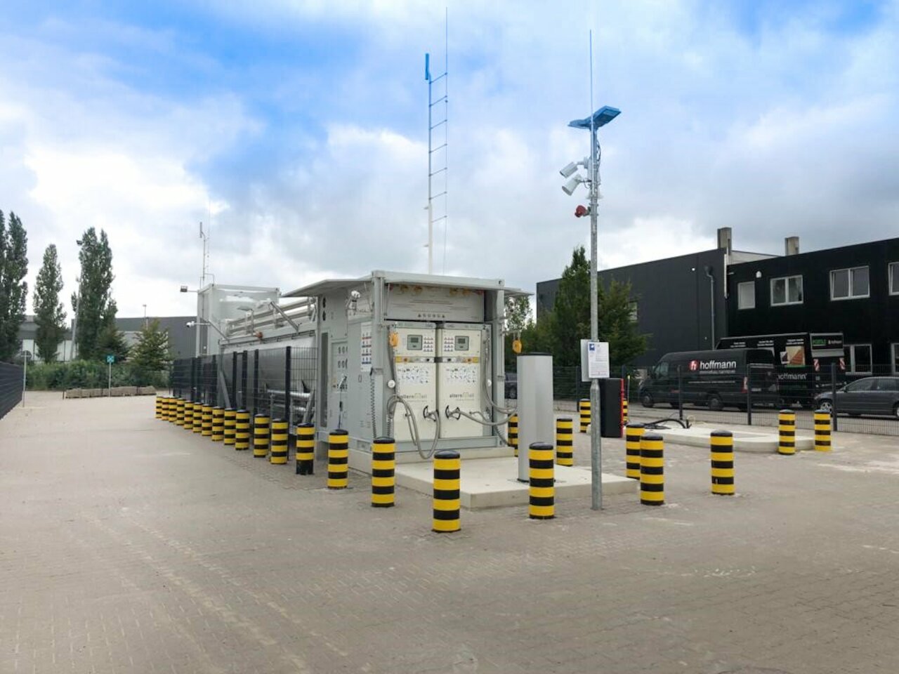 GREEEN Energy XS filling station Image 3