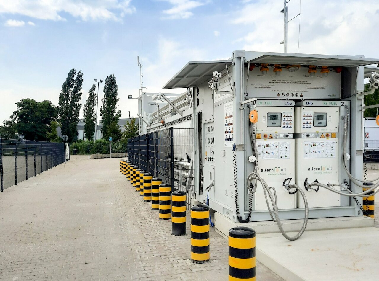 GREEEN Energy XS filling station Image 5