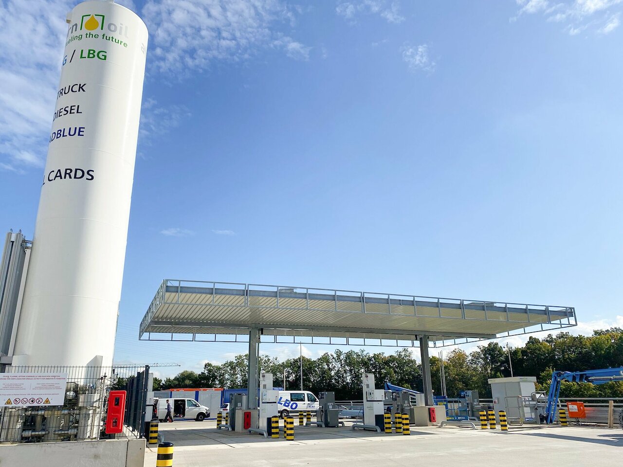 GREEEN Energy XL filling station Image 3